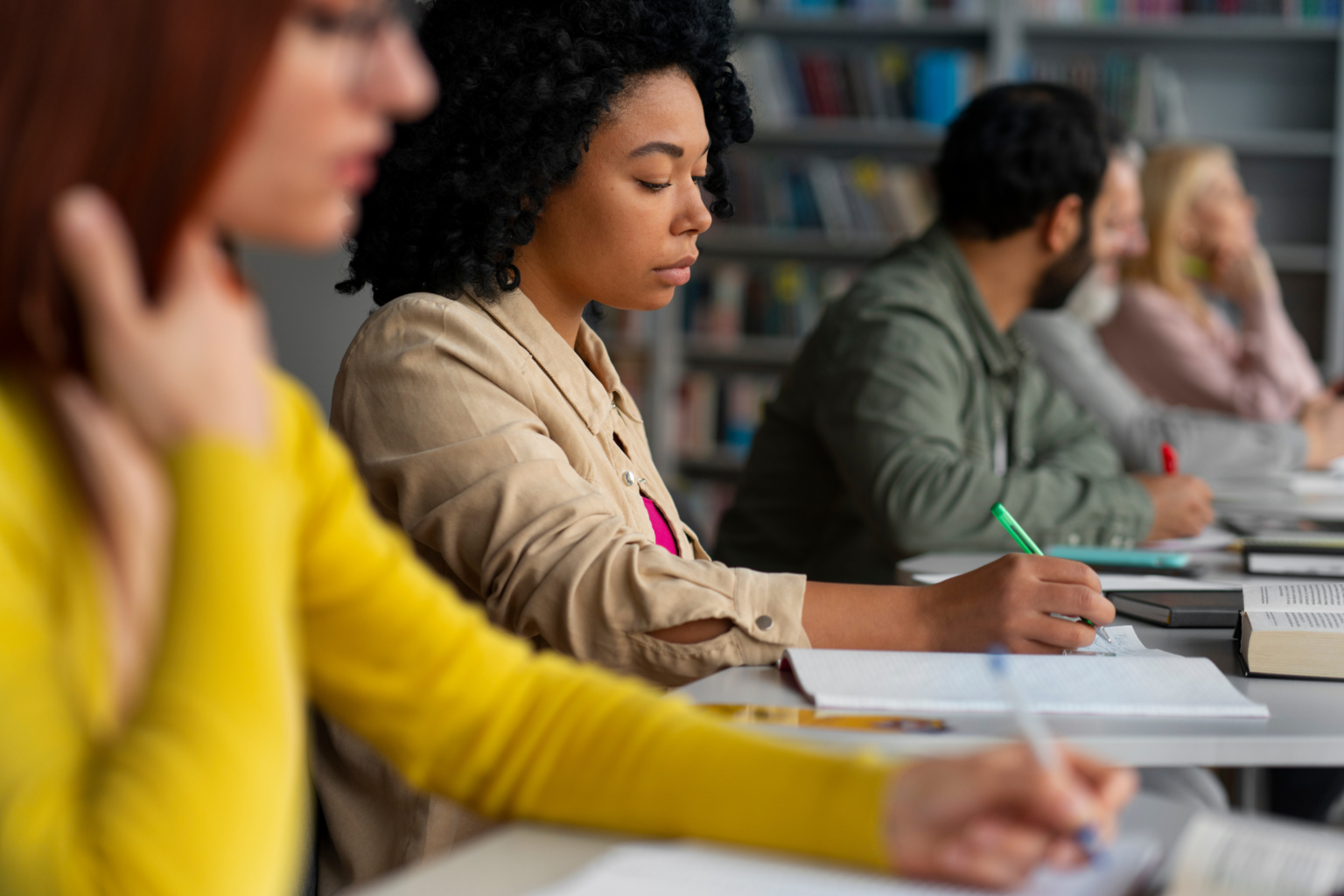 AGU solicita novo concurso público com previsão de vagas para níveis médio e superior